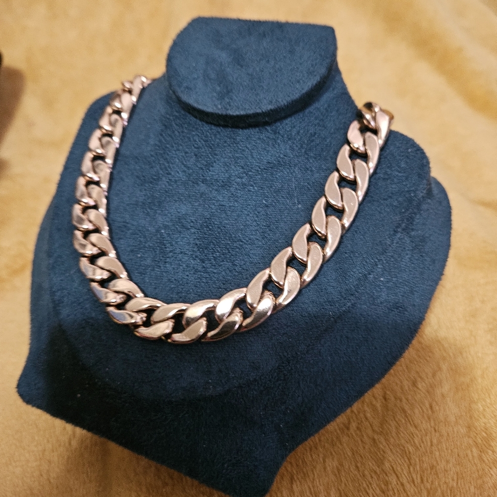 Gold tone Cuban link necklace
